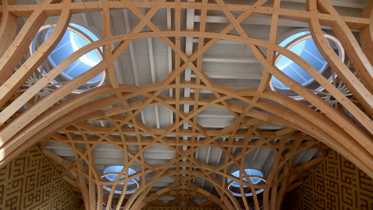 Yağmur suları depolanıyor, güneş enerjisinden elektrik üretiliyor