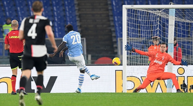 Lazio, Juventus'a bu sezonki ilk mağlubiyetini yaşattı