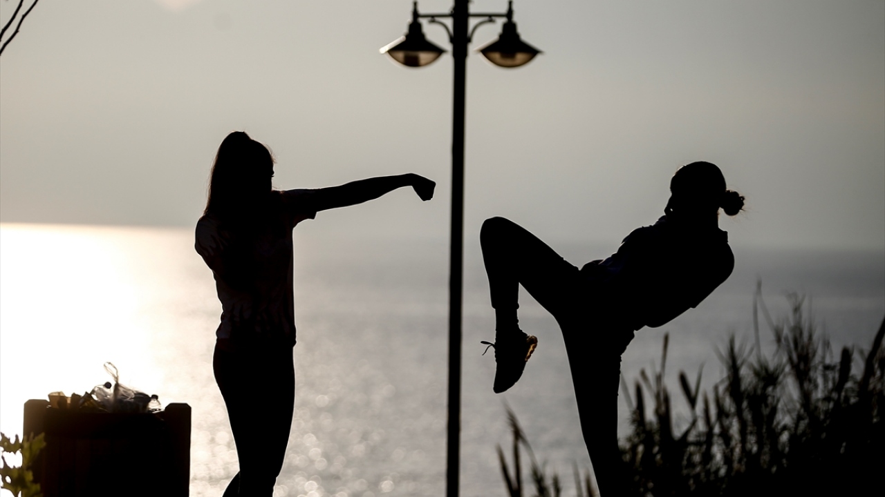 "Ev kemer, kupa ve madalya dolu"