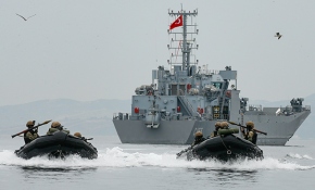 "Timsahlar"ın derin sularda nefes kesen eğitimi