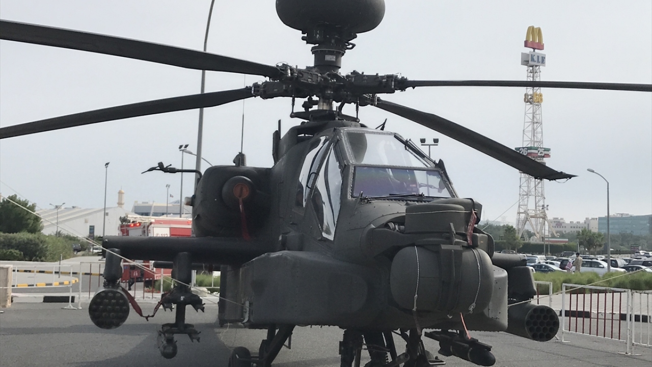 Zırhlı kara aracı üreticilerinden Otokar, fuarda Arma 6x6 ve Cobra II, Nurol Makina ise Ejder TOMA araçlarını sergiliyor. 