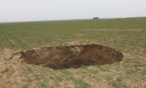 Konya'da yeni bir obruk daha meydana geldi