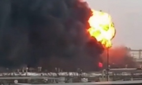 Rusya'da boya fabrikasında büyük yangın