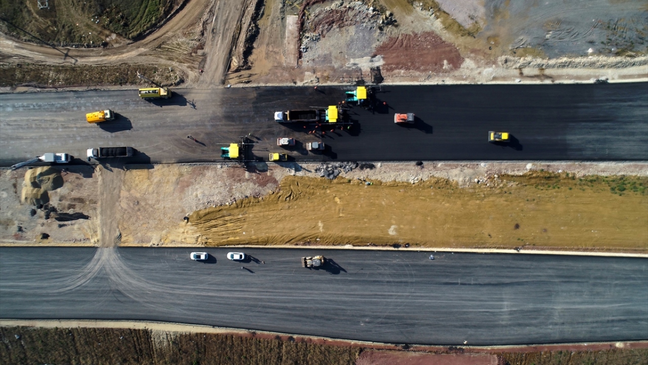 Proje üzerindeki bazı yapılar mühendislik yönünden öne çıkıyor