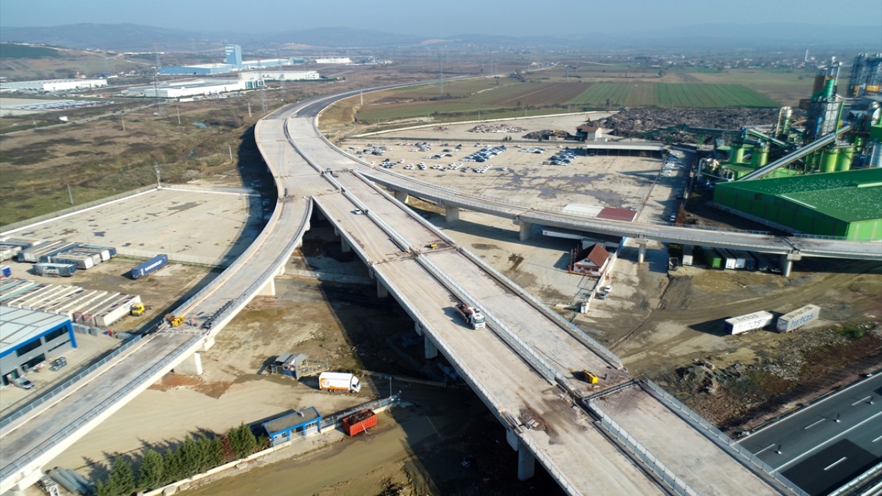 Sakarya Nehri üzerine özel köprü inşa ediliyor