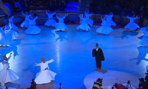 Semazenlerin kıyafeti anlam yüklü