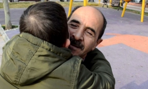 Down sendromlu Kemal'in koruyucu ailesi oldular