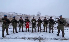 Komandolardan öğrencilere videolu mesaj