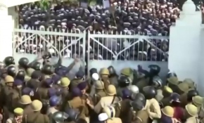 Hindistan'da polis şiddeti 29 üniversitede protesto edildi