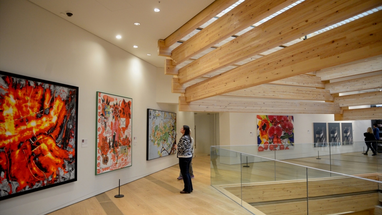 Denizli`den gelen Melih Selamet Özden Koç da müzeye ve içindeki eserlere hayran kaldığını ifade etti.