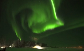 Finlandiya'da Kuzey Işıkları'nın görsel şöleni