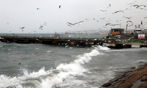 Yurdun bazı kesimlerinde lodos etkili oluyor