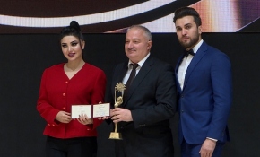 Azerbaycan'dan TRT'ye anlamlı ödül