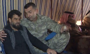 TSK bombalı saldırıda kızını kaybeden Suriyeli babanın yanında