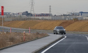 Cumhurbaşkanı Erdoğan yerli otomobilin direksiyonunda