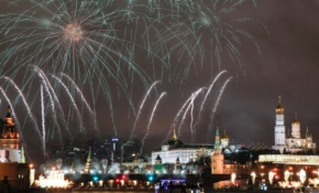 Dünya 2020'yi coşkuyla karşıladı