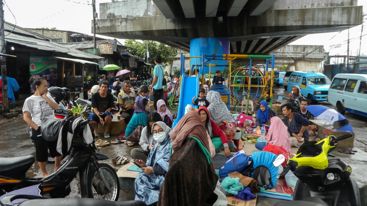 Wibowo, bugün itibarıyla başkent genelinde su baskınlarının ardından tahliye edilenlerin sayısının da 31 bini geçtiği bilgisini paylaştı.