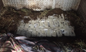 Van'da koyun yüklü kamyondan 32 kilo eroin çıktı