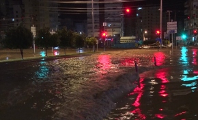 Mersin'de sağanak, sele sebep oldu