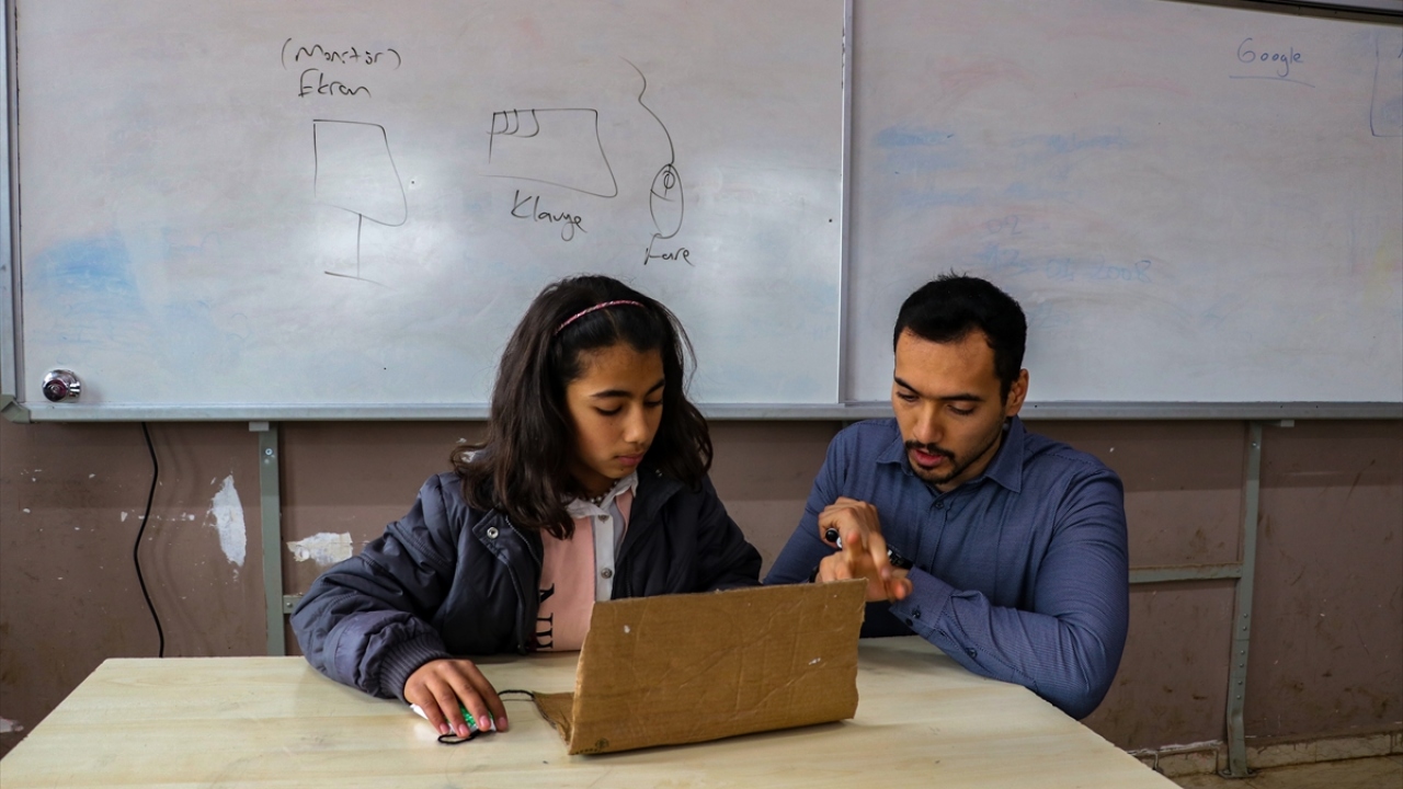 "Çocukların teknolojiyle köprü kurması için proje verimli oldu"