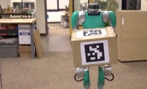 Postacı insansı robot satışa çıktı