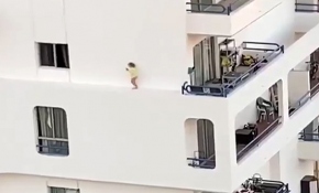 İspanya'da küçük kızın tehlikeli oyunu kamerada