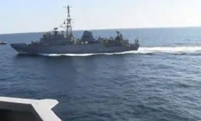 Umman Denizi'nde gerginlik: Rus-ABD gemileri arasında yakınlaşma