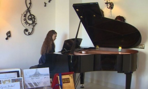 4 yaşında piyano çalmaya başladı, 7 yılda 4 birincilik kazandı