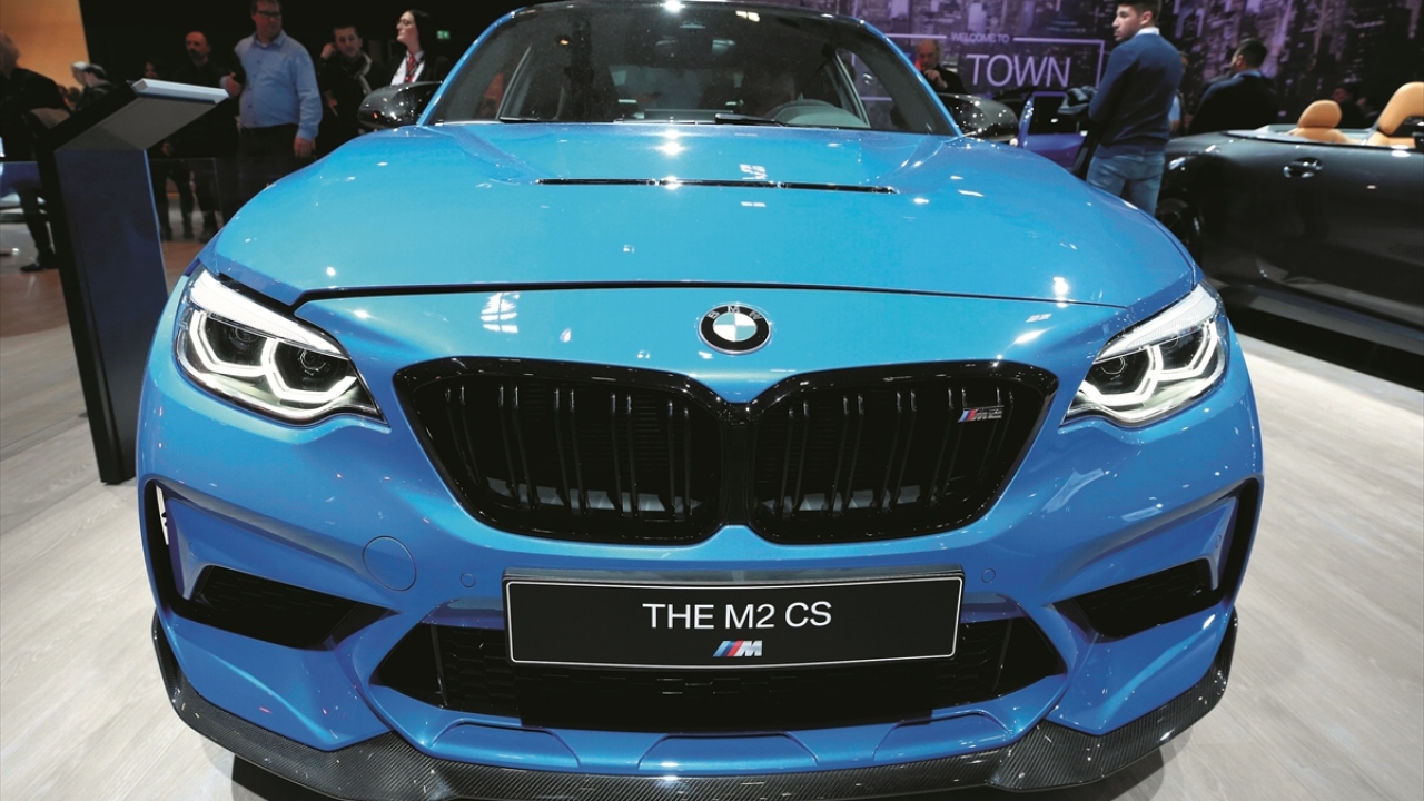 Fuarda BMW M2 CS modeli de yer aldı.