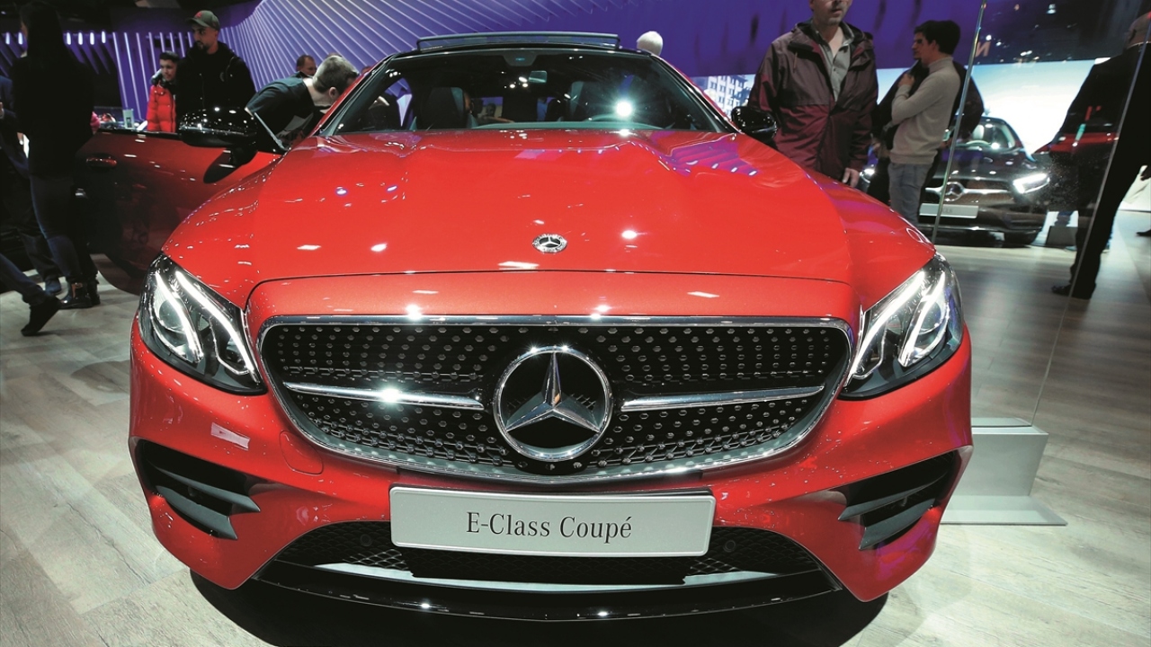 Fuarda Mercedes`in E- Class Coupe modeli de yer aldı.