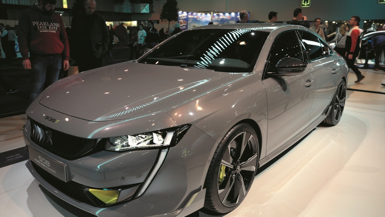 Fuarda Peugeot`un 508 modeli de yer aldı.