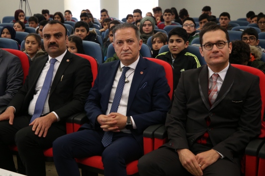 THY personeli gökyüzündeki tecrübelerini öğrencilere anlattı