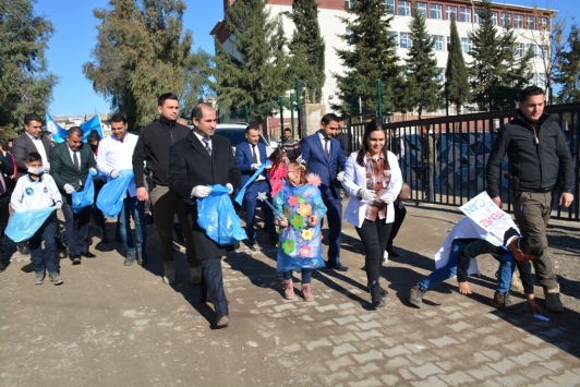 Silopide öğrencilere kışlık giysi desteği