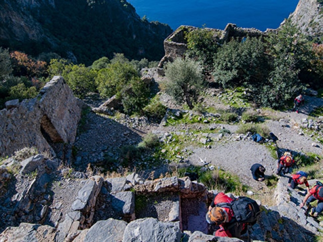 Fethiye'nin bin 500 yıllık Afkule Manastırı keşfediliyor