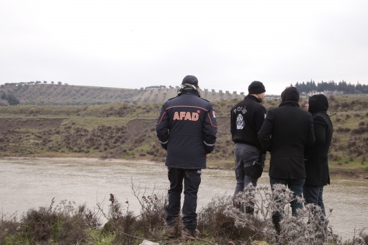Hatayda derede kaybolan kişiyi arama çalışmaları sürüyor