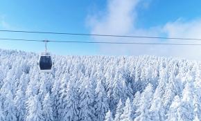 Uludağ'da sisler arasında kar yolculuğu