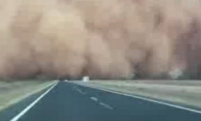 Avustralya'da dev kum fırtınası