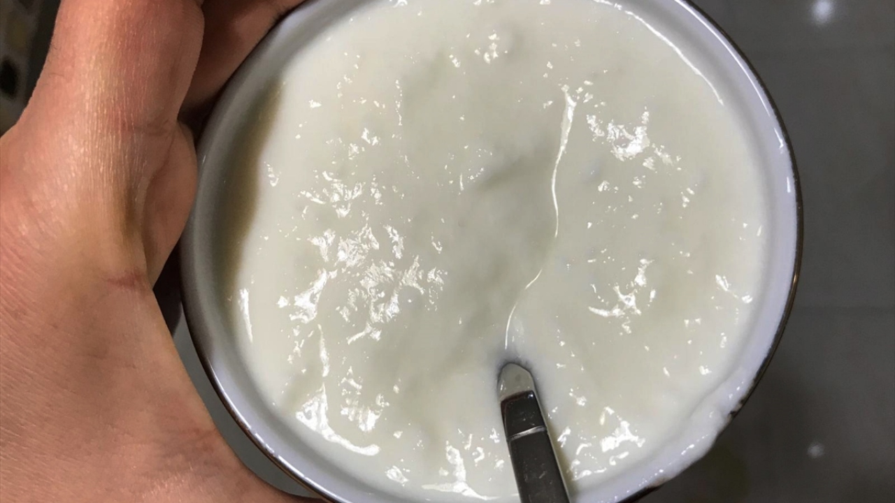 Йогурт после рвоты. Йогурт. Йогурт после рвоты. Йогурты в больнице свежее. Йогурт после рвоты.