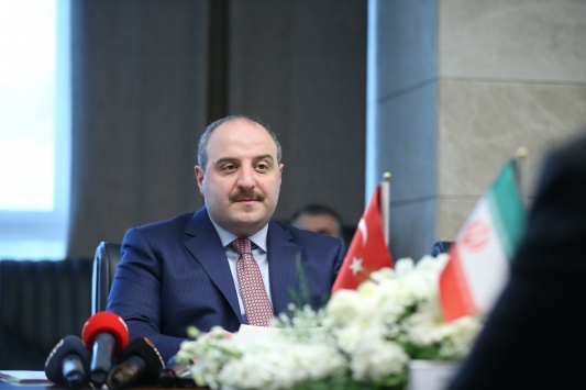 Bakan Varank, İran Cumhurbaşkanı Yardımcısı Sattari ile görüştü