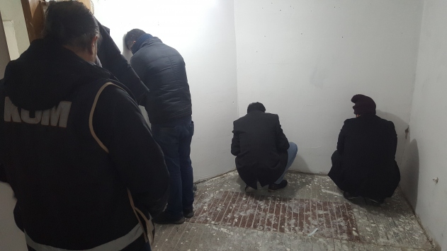 İstanbulda 7 ton metil alkol ele geçirildi