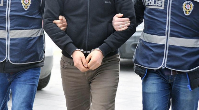 Konyada zehir tacirlerine operasyon: 12 gözaltı