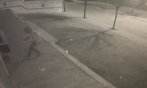 Arnavutköy'de markete EYP'li saldırı kamerada