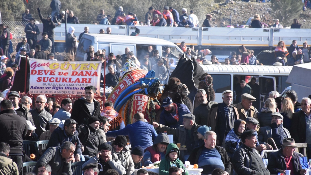 Akgün, güreşlerin ülke tanıtımına ve turizme de önemli katkısının olduğuna dikkati çekti. 