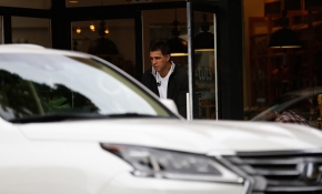 Yurt dışındaki FETÖ'cüler lüks içinde yaşıyor