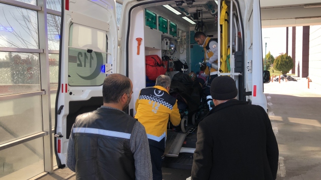 Adıyamanda karbonmonoksit gazından zehirlenen 4 kişi tedavi altına alındı