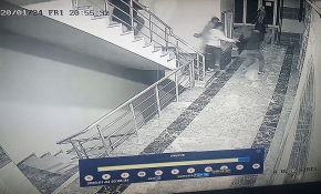 Elazığ depreminin hissedildiği Diyarbakır'da panik anı kamerada