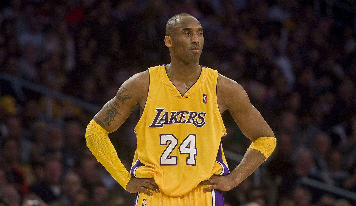 10 Mart 2010 tarihinde Los Angeles Lakers oyuncusu Kobe Bryant, Toronto Raptors mücadelesinde forma giydi. (Arşiv)