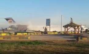 İran'da yolcu uçağı pistten çıktı