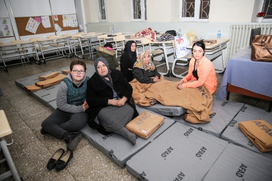 Depremzedelerin rahatı için her türlü imkan sunuluyor