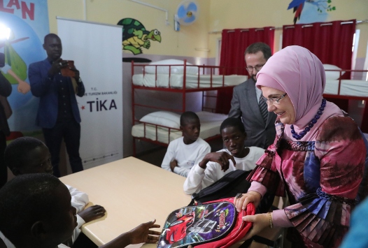 Emine Erdoğan Senegalde rehabilitasyon merkezi açtı